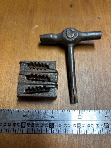 Letterpress lot 3 - of,