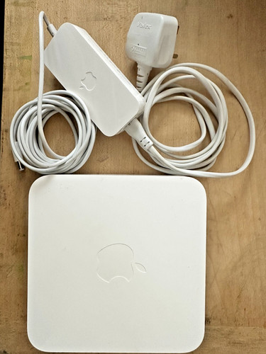 Apple airport extreme base - apple,