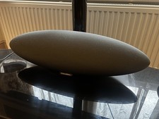 B&W Zeppelin Wireless