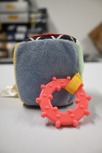 Baby sensory activity - baby, cube
