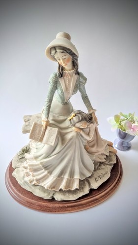 Vintage auro belcari figurine - auro,