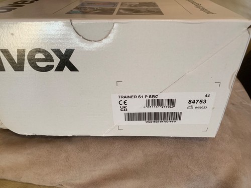 Uvex safety trainers mens s1p - safety,
