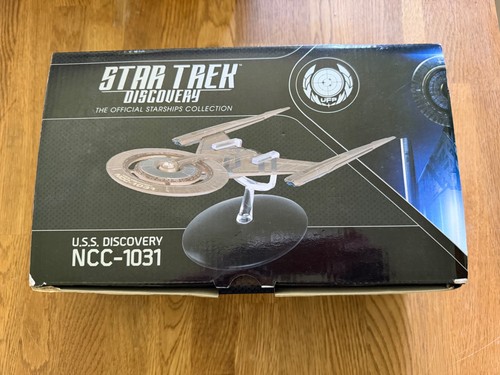 Star trek discovery ncc1031 - star,