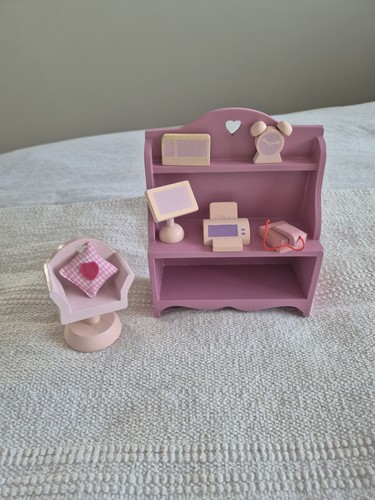 Dolls house pink wooden - dolls,