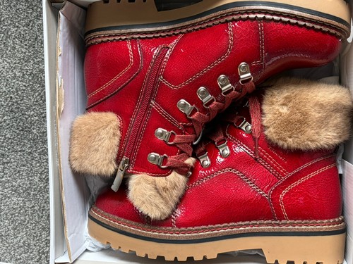 Tamaris red boots with fur - with,