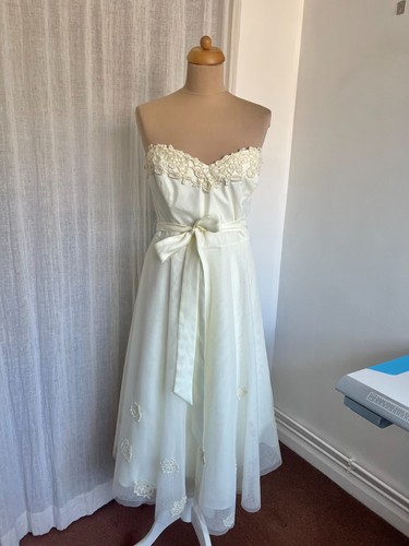 Star julien macdonald cream - by,
