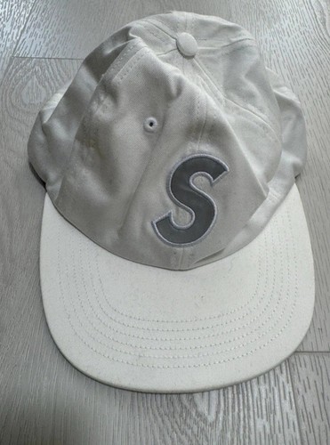 Supreme logo reflective cap - supreme,