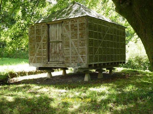 Photo 12x8 granary - photo,