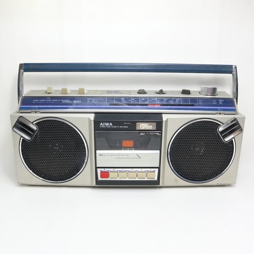 Aiwa stereo 300 radio cassette - radio,