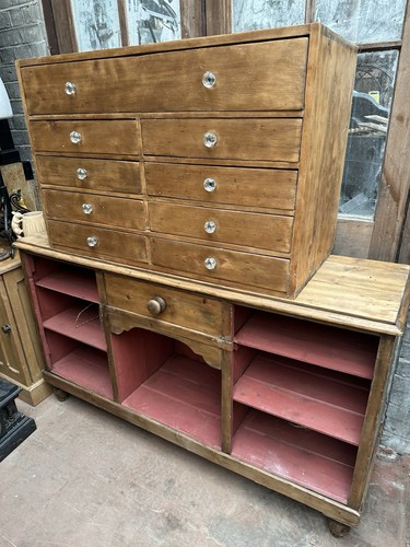 Victoria pine apothecary - pine,