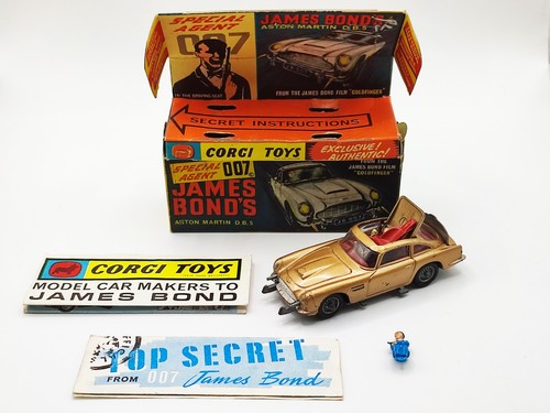 1965 diecast corgi car - diecast, 1:43