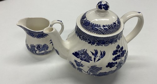Blue willow pattern ceramic - pattern,