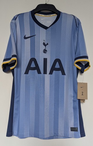 Bnwt medium tottenham - bnwt,