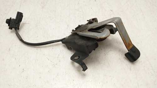 Suzuki swift bonnet latch - swift,