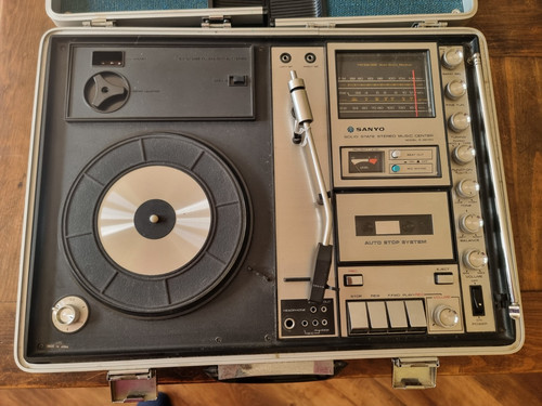 Sanyo 2615n retro 1970s - g-2615n,
