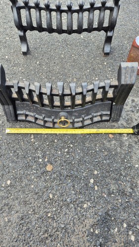 And bronze fire grates - 15",