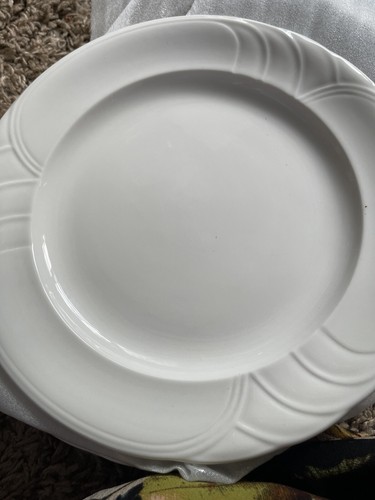 Royal doulton dinner service - dinner,