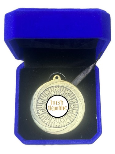 Irish republic 60mm - republic, medal