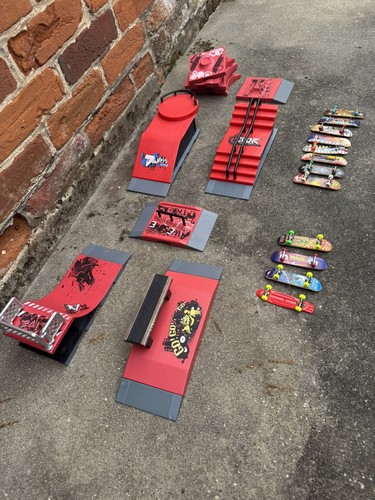 Fingerboards skate park - park, ramps