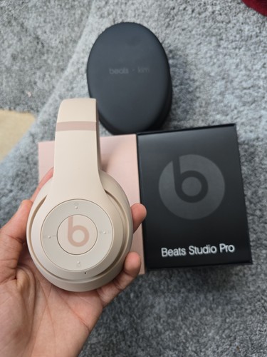 Beats studio pro kim - pro, x