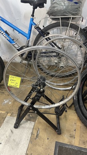 Rear bicycle wheel - rear,