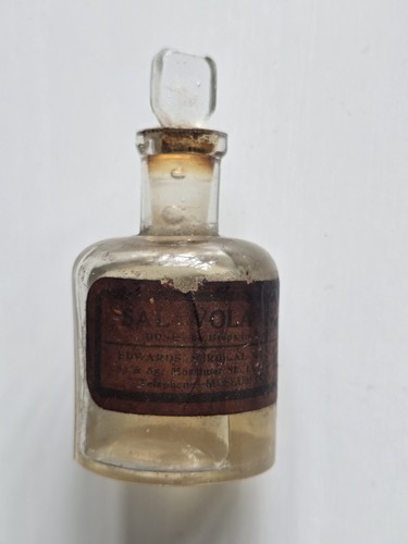 Antique sal volatile bottle - sal,