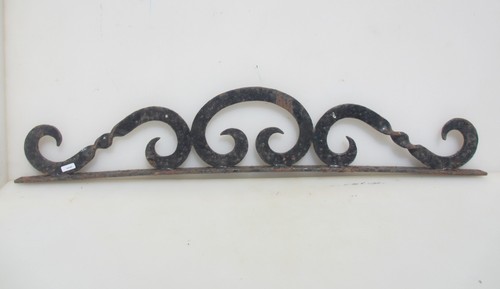 Victorian iron finial mount - iron,