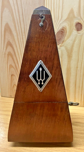 Wittner mahogany cased - mahogany,
