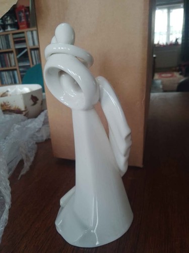Circle love figurine - love,