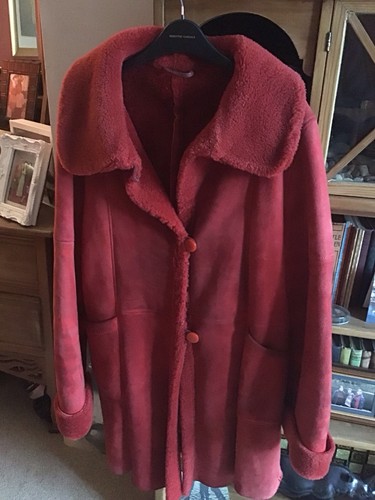 Ladies size red - 14,