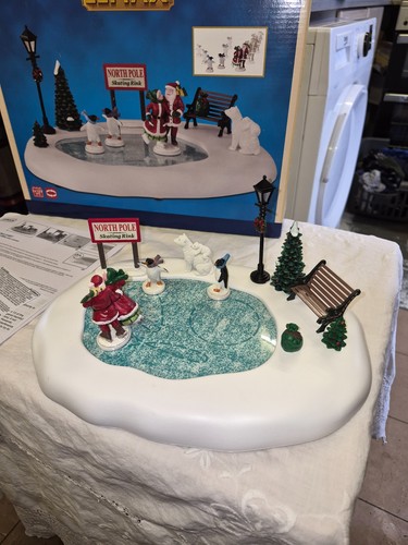 Lemax north pole - lemax, skating