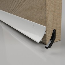 White Door Rain Deflector 32mm