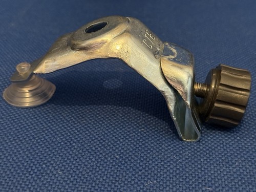 Gutter mount with sucker - gutter,