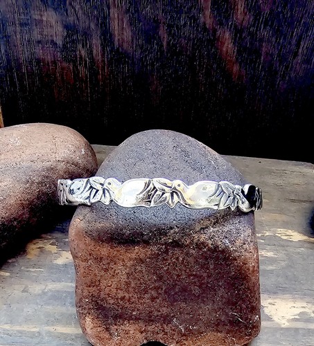 Retired james avery dove - retired,