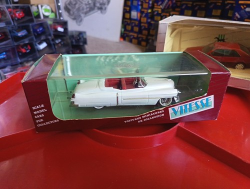 Boxed model vitesse - 1/43,