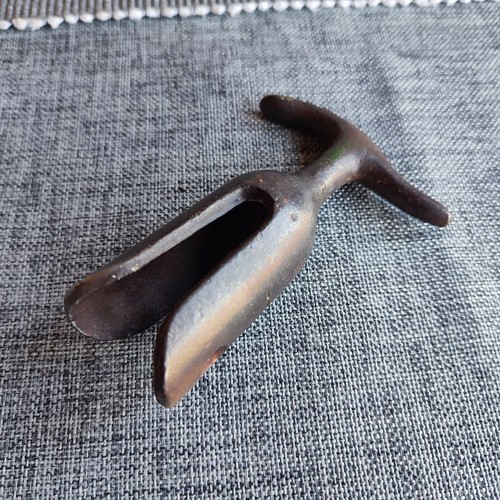 Genuine vintage heavy cast - vintage,
