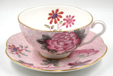 PRETTY WEDGWOOD PINK CUCKOO