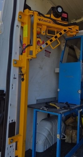 Swing lift crane - ,