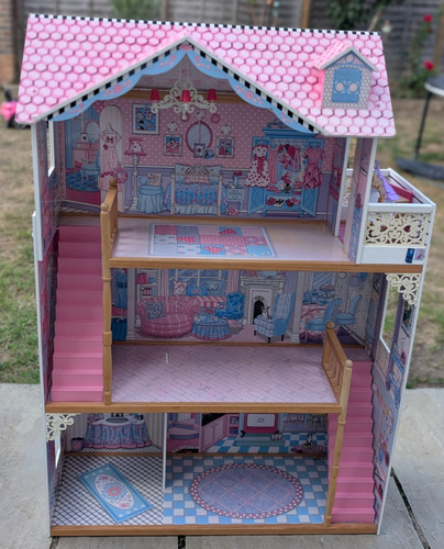 Kidkraft dolls house - dolls,