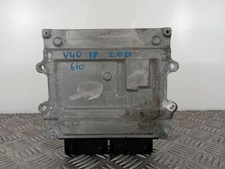 VOLVO V40 525 15-19 ECU 31452623