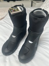 Dainese Axial D1 Gore-Tex Race