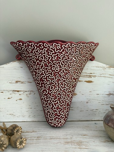 Sylvac red lace - wall, pocket