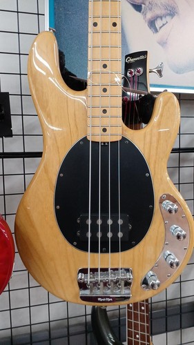 Ernie ball electric bass - ball,