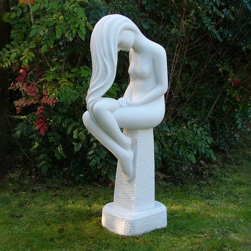 Europa 110cm nude - 110cm, resin