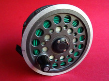 GOOD VINTAGE 4 1/4"MUCILIN BRAND (YOUNGS MADE 1540 SIZE) SALMON FLY REEL + LINE