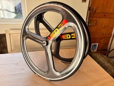 Hed trispoke clincher wheels