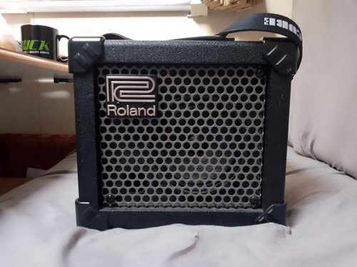 Roland micro cube guitar - roland,