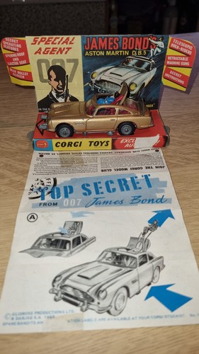 Corgi toys 261 james bond - toys,