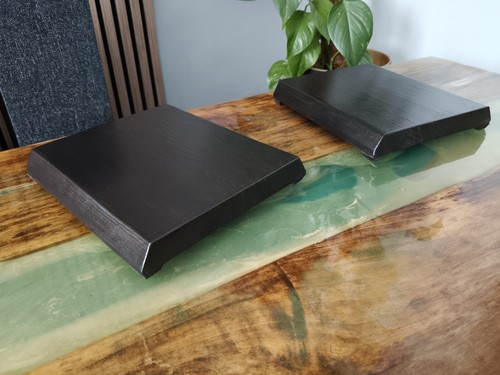 Ebony low profile speaker - ebony,