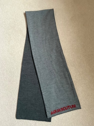 Aquascutum 100 wool scarf - aquascutum, 100%